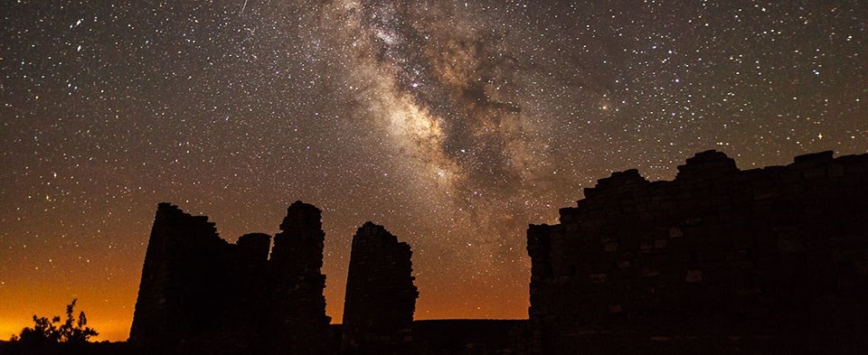 The Milky Way above Hovenweep Castle